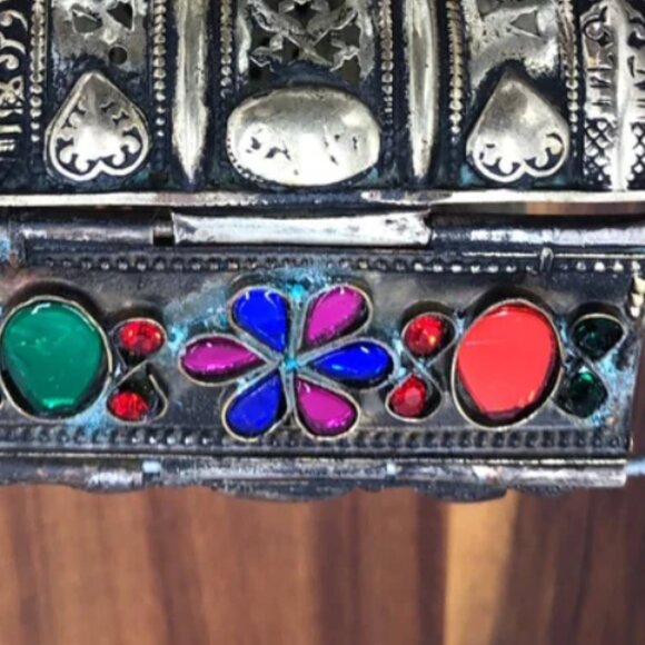 Single Kuchi Afghan Cuff, Tribal Vintage Glass Stone Boho Handcuff Bracelet, - Picture 8 of 8